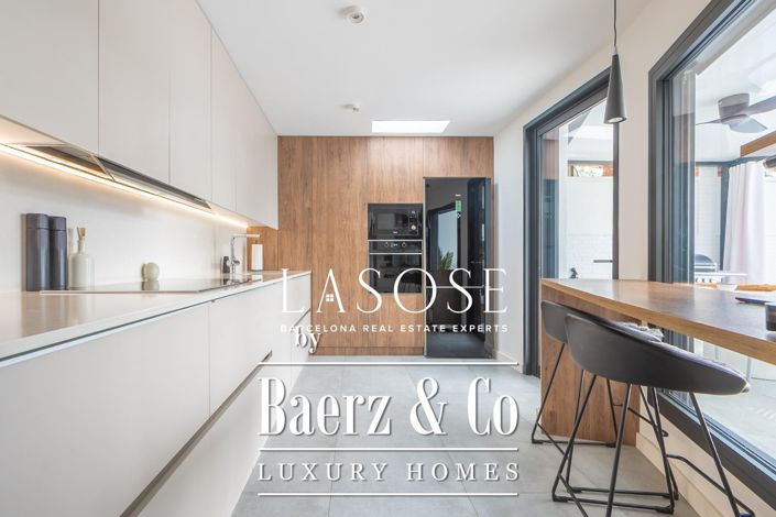 Image No.25-2 Bed Property for sale