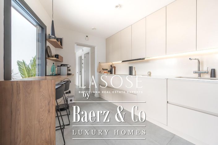 Image No.26-2 Bed Property for sale