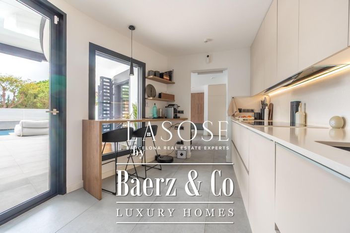 Image No.27-2 Bed Property for sale