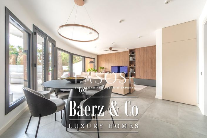 Image No.32-2 Bed Property for sale