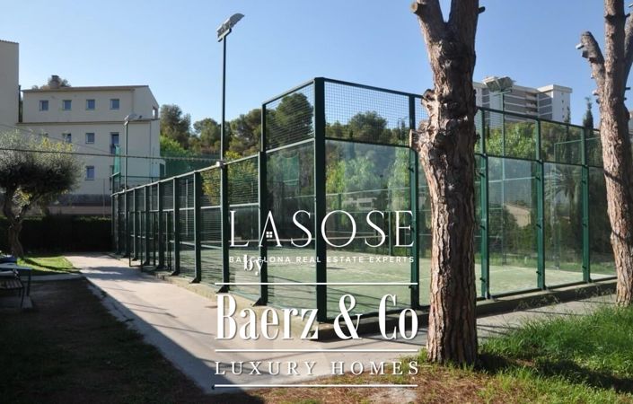 Image No.44-2 Bed Property for sale