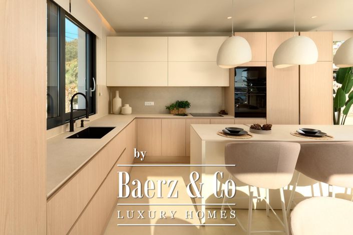 Image No.21-4 Bed Villa for sale