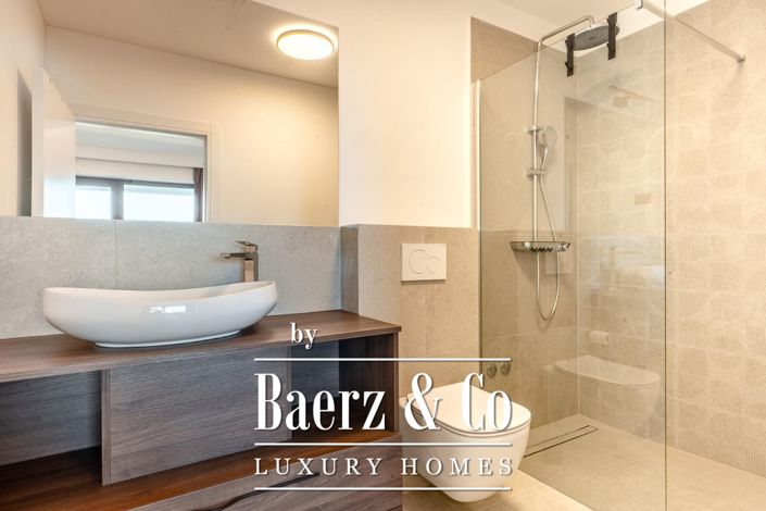 Image No.7-4 Bed Townhouse for sale