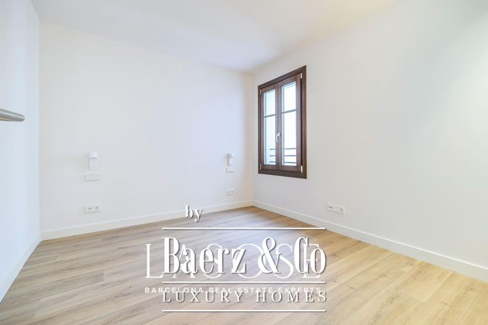 Image No.34-Propriété de 4 chambres à vendre à Barcelona