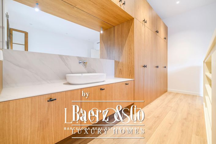 Image No.42-Propriété de 4 chambres à vendre à Barcelona