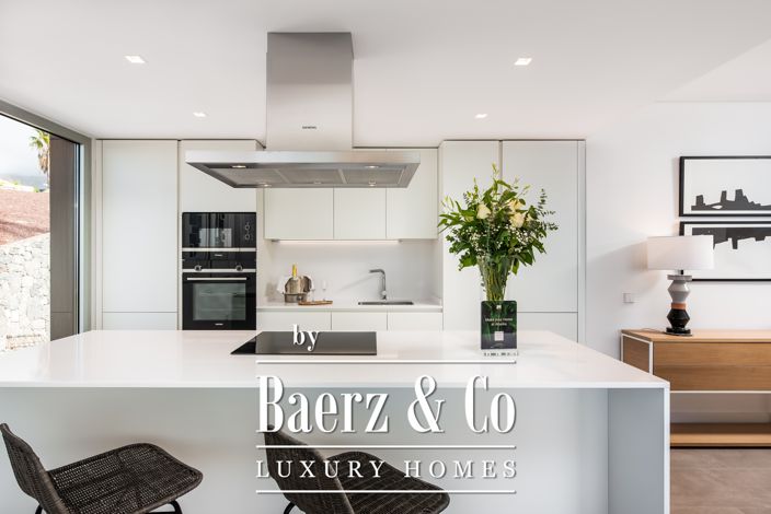 Image No.10-3 Bed Duplex for sale