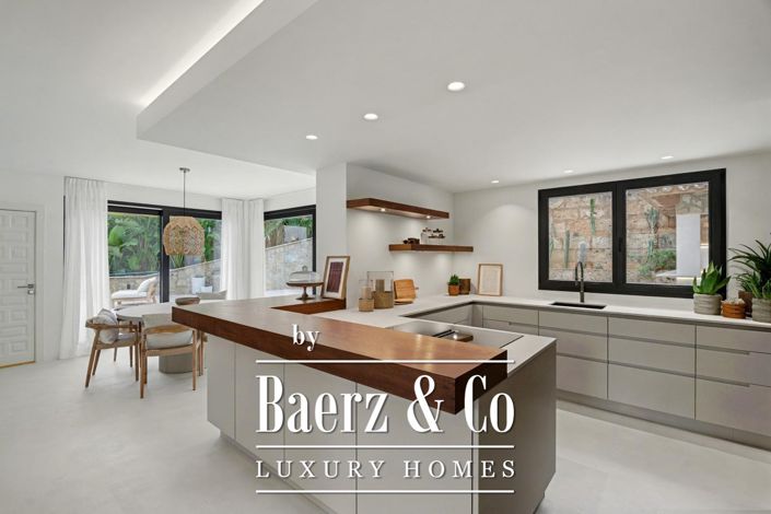 Image No.3-Villa de 5 chambres à vendre à Costa D'en Blanes