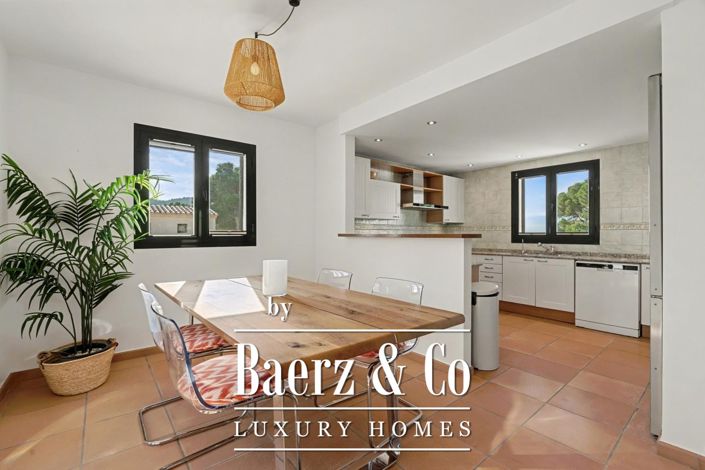 Image No.7-2 Bed Villa for sale