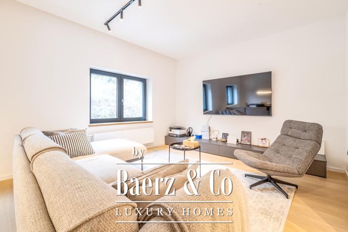 Image No.3-3 Bed Townhouse for sale