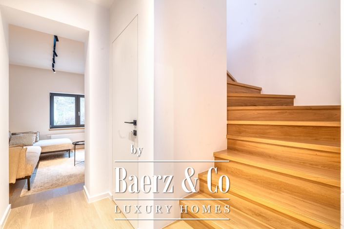 Image No.5-3 Bed Townhouse for sale