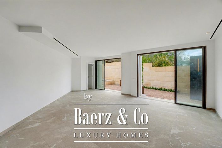 Image No.2-2 Bed Villa for sale