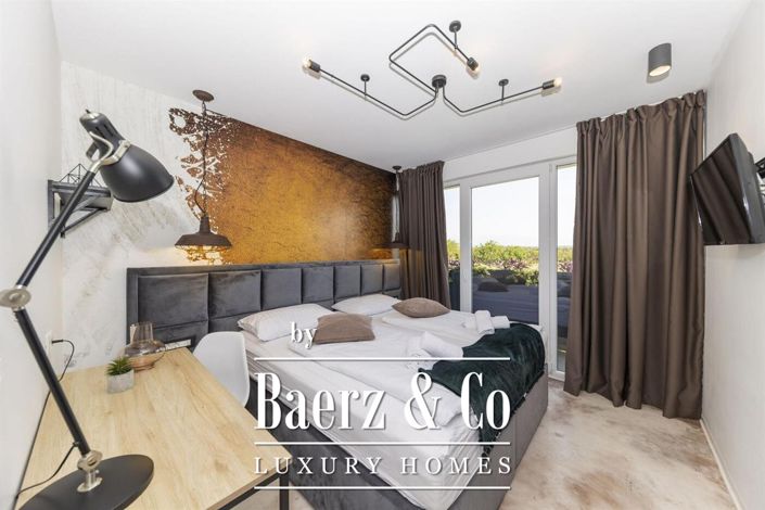 Image No.4-Maison de ville de 9 chambres à vendre à Nin