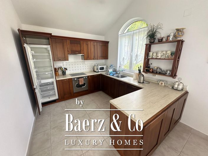 Image No.20-Maison / Villa de 3 chambres à vendre à Kotor