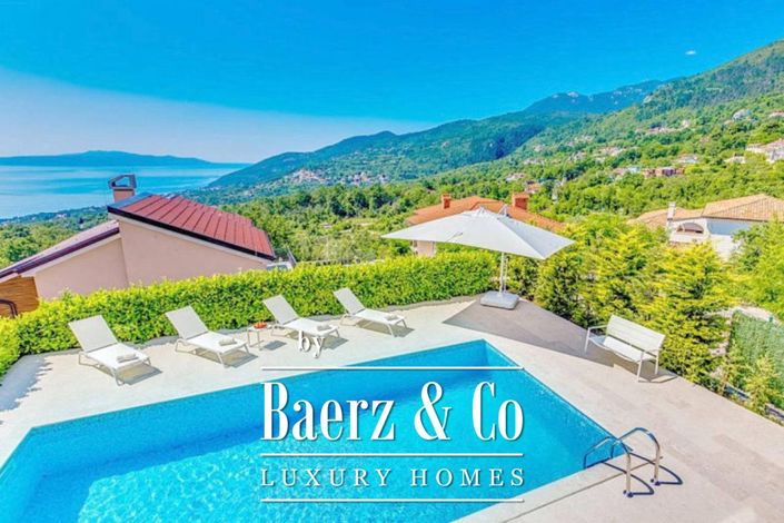 Image No.2-5 Bed Villa for sale