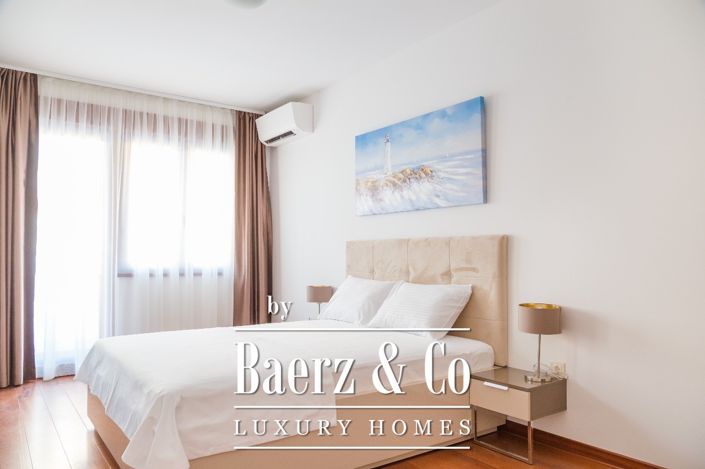 Image No.7-2 Bed Property for sale