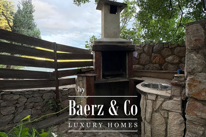 Image No.14-13 Bed Townhouse for sale