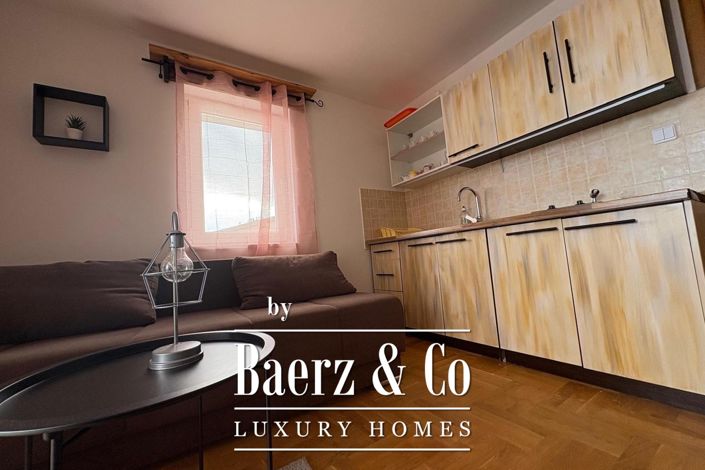 Image No.4-13 Bed Townhouse for sale