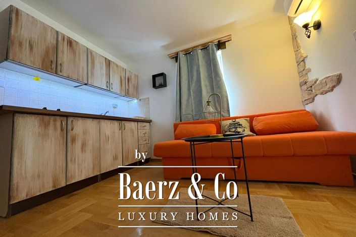 Image No.8-13 Bed Townhouse for sale