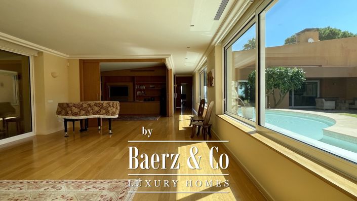 Image No.14-6 Bed Property for sale