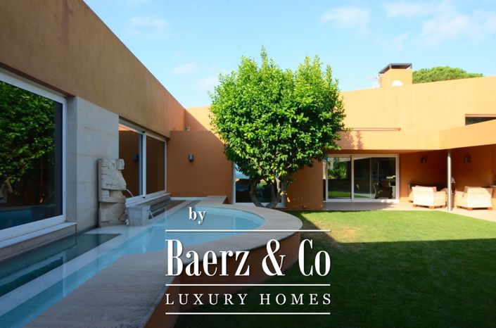 Image No.37-6 Bed Property for sale