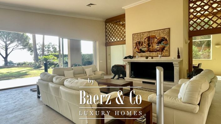 Image No.5-6 Bed Property for sale