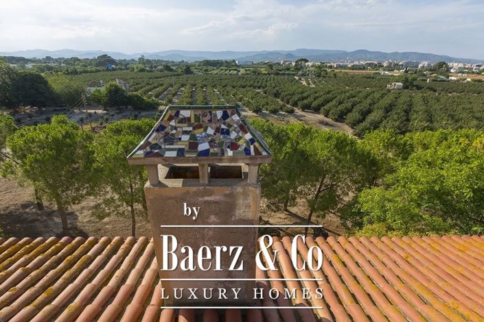 Image No.24-12 Bed Property for sale