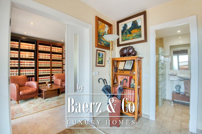 Image No.11-4 Bed Villa for sale