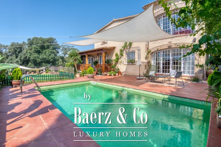 Image No.2-4 Bed Villa for sale