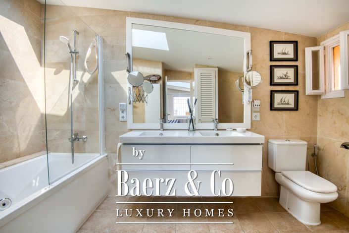 Image No.23-4 Bed Villa for sale