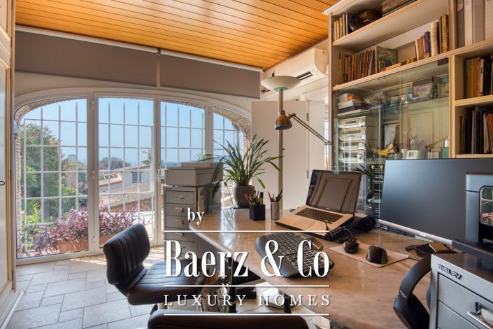 Image No.24-4 Bed Villa for sale