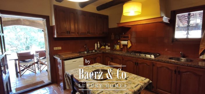 Image No.14-9 Bed Apartment for sale