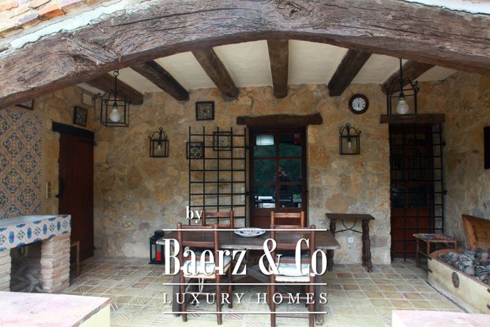 Image No.15-9 Bed Apartment for sale