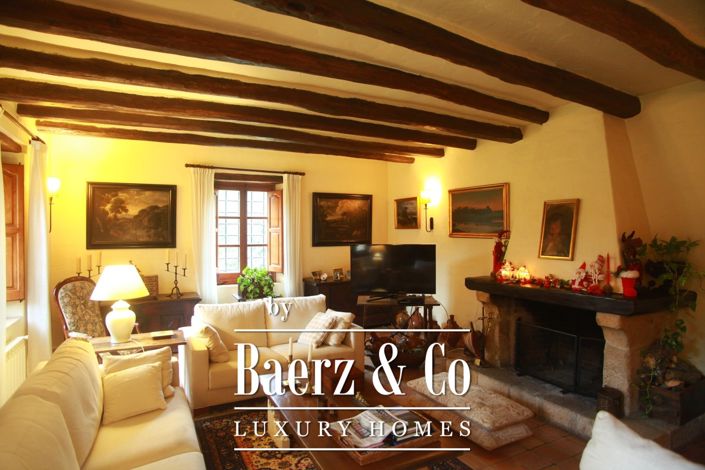 Image No.4-9 Bed Apartment for sale