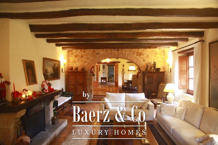 Image No.5-9 Bed Apartment for sale