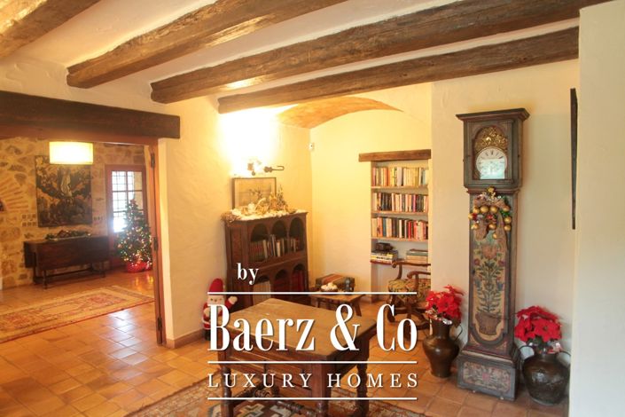 Image No.8-9 Bed Apartment for sale