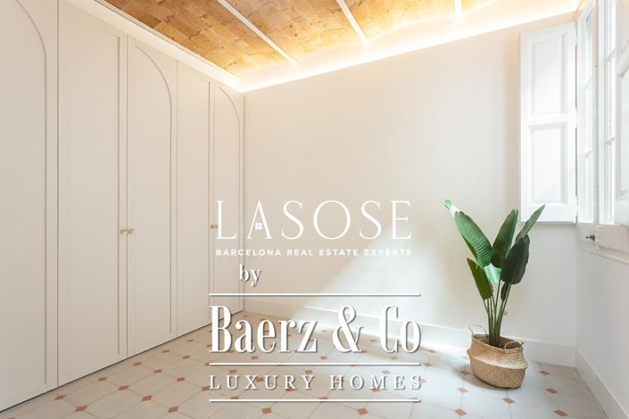 Image No.27-3 Bed Property for sale