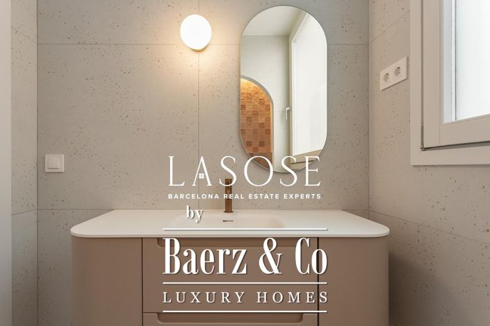 Image No.30-3 Bed Property for sale