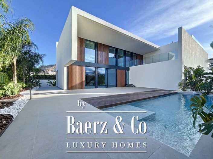 Image No.1-3 Bed Villa for sale