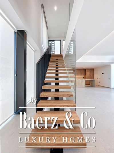 Image No.10-3 Bed Villa for sale