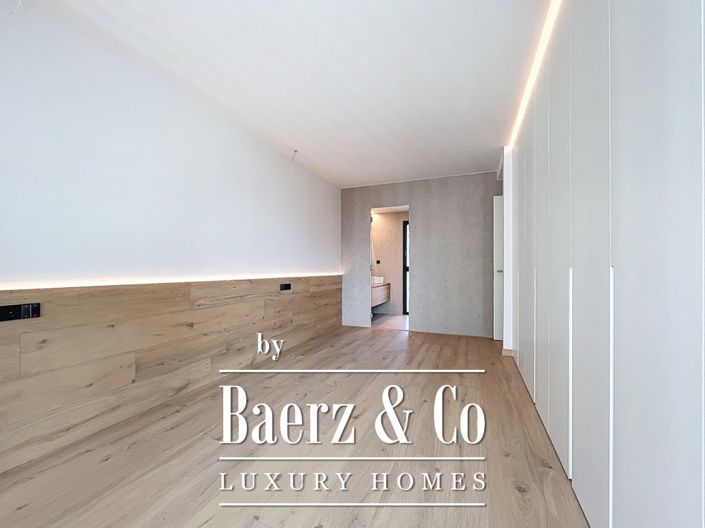 Image No.19-3 Bed Villa for sale