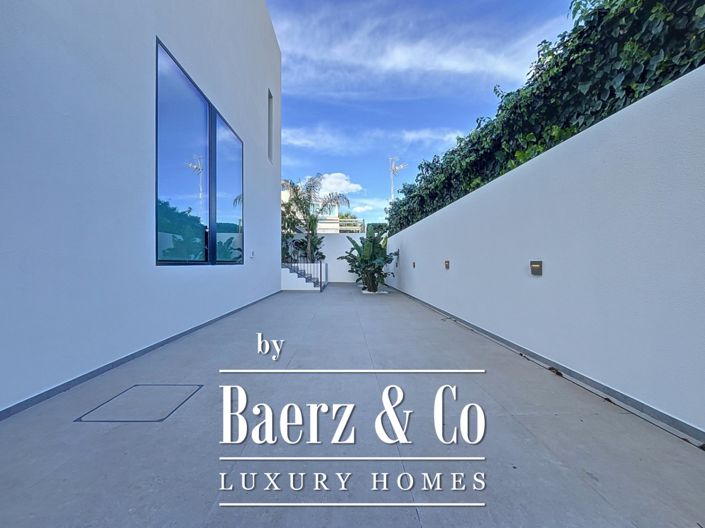 Image No.26-3 Bed Villa for sale