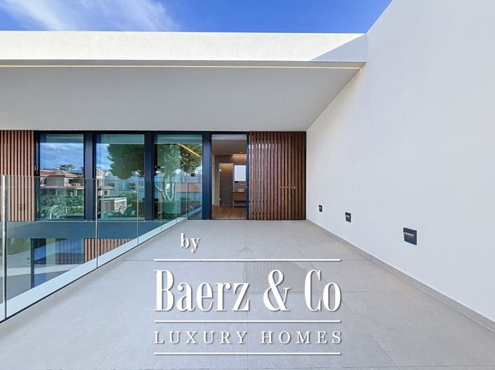 Image No.3-3 Bed Villa for sale