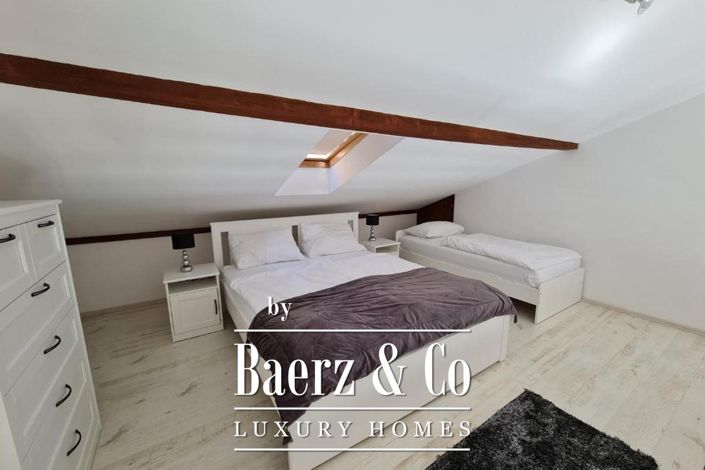 Image No.24-8 Bed Townhouse for sale