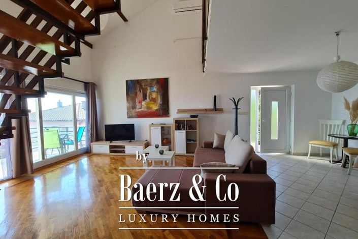 Image No.7-8 Bed Townhouse for sale