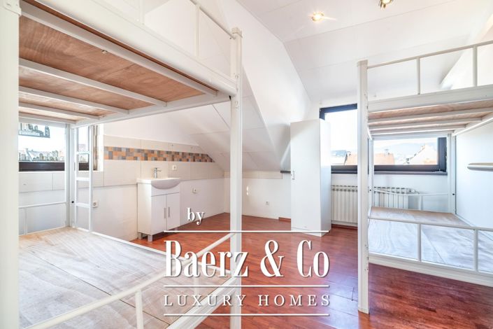 Image No.8-10 Bed Townhouse for sale