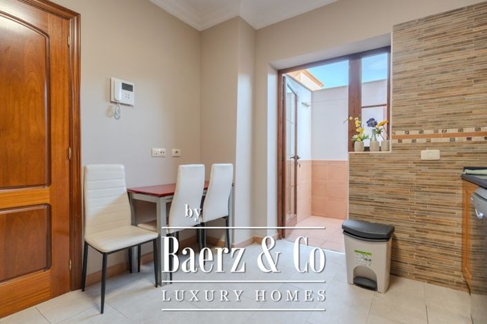 Image No.20-3 Bed Townhouse for sale