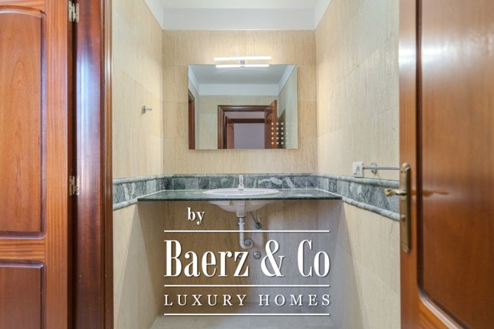 Image No.37-3 Bed Townhouse for sale