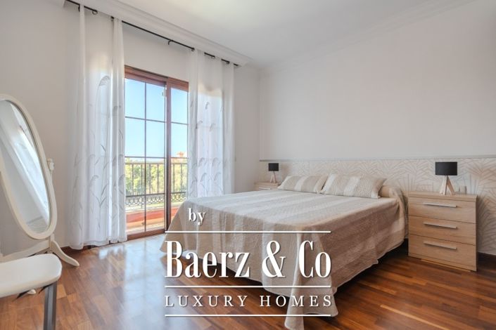 Image No.41-3 Bed Townhouse for sale