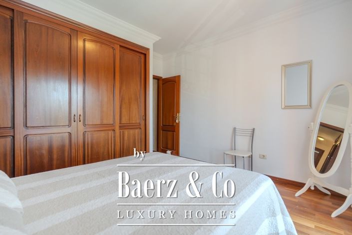 Image No.45-3 Bed Townhouse for sale