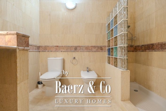 Image No.48-3 Bed Townhouse for sale